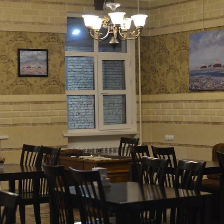 Kok-Art Hotel Jalal-Abad Ngoại thất bức ảnh