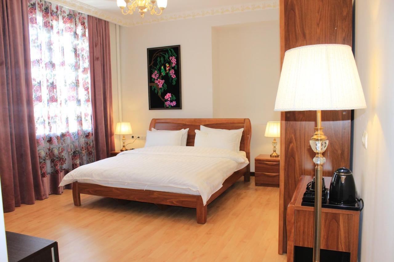 Kok-Art Hotel Jalal-Abad Ngoại thất bức ảnh