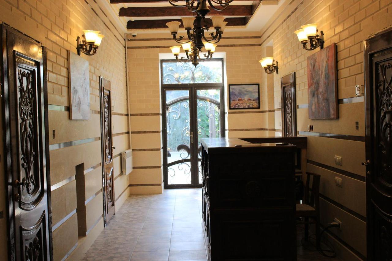Kok-Art Hotel Jalal-Abad Ngoại thất bức ảnh