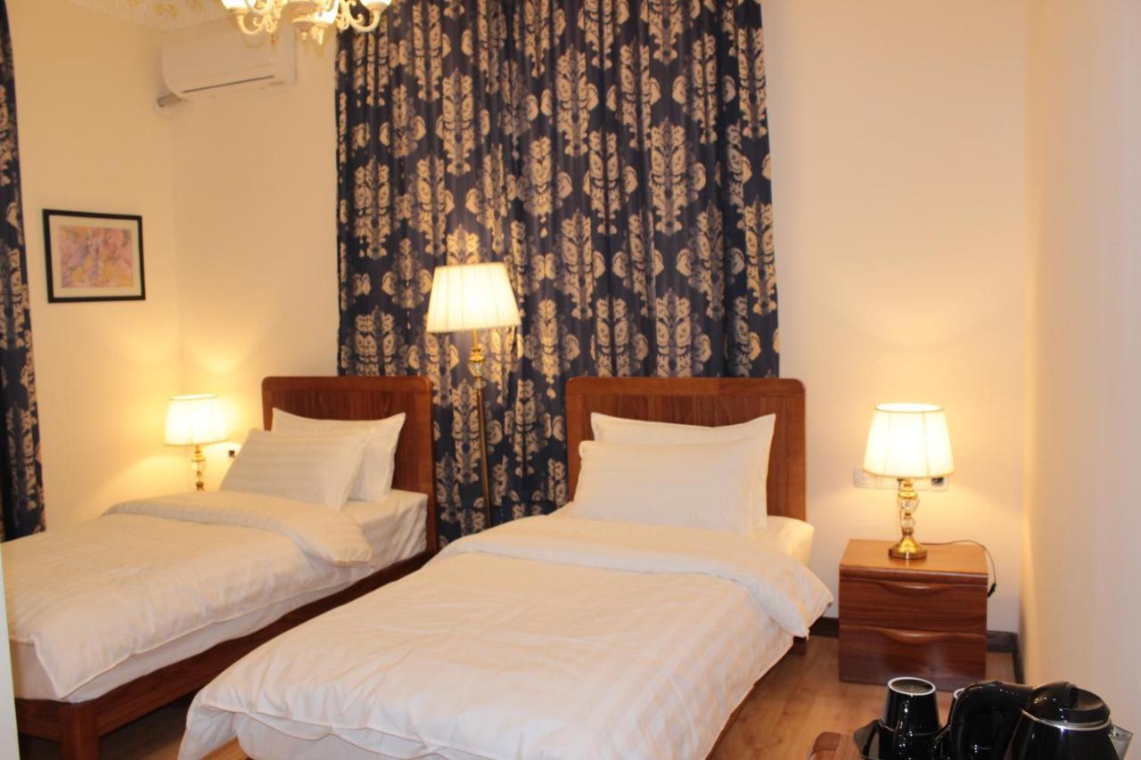 Kok-Art Hotel Jalal-Abad Ngoại thất bức ảnh