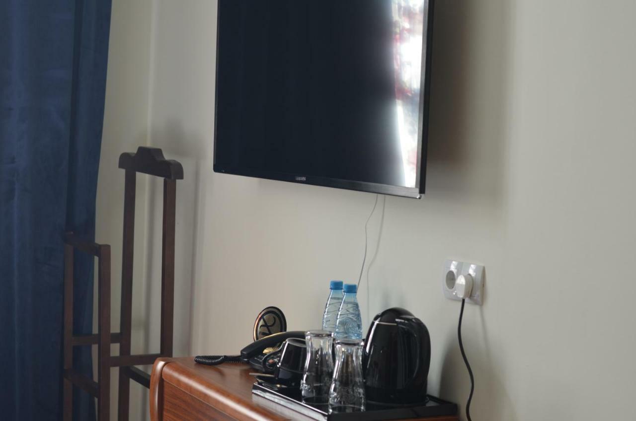 Kok-Art Hotel Jalal-Abad Ngoại thất bức ảnh